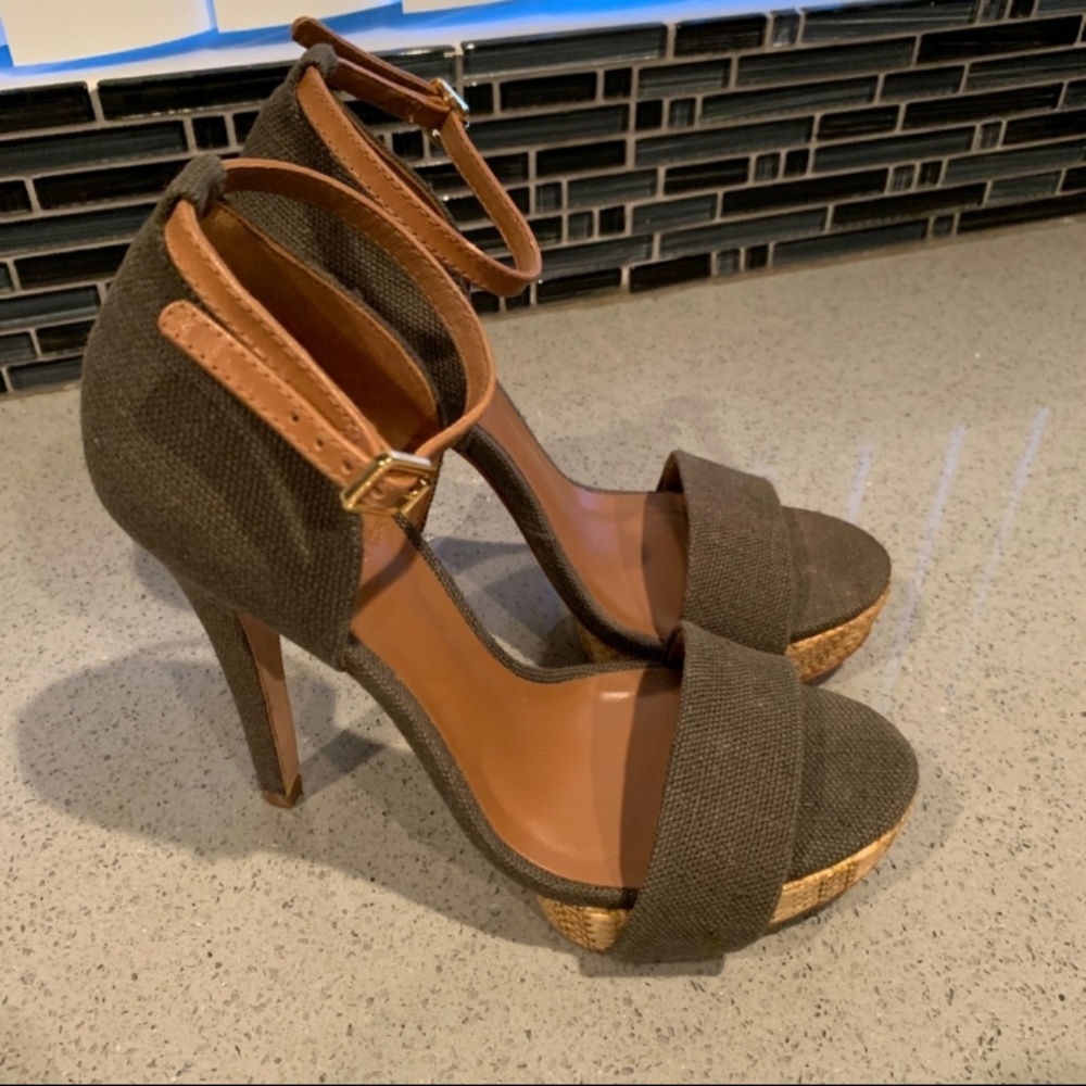Tory Burch shoes